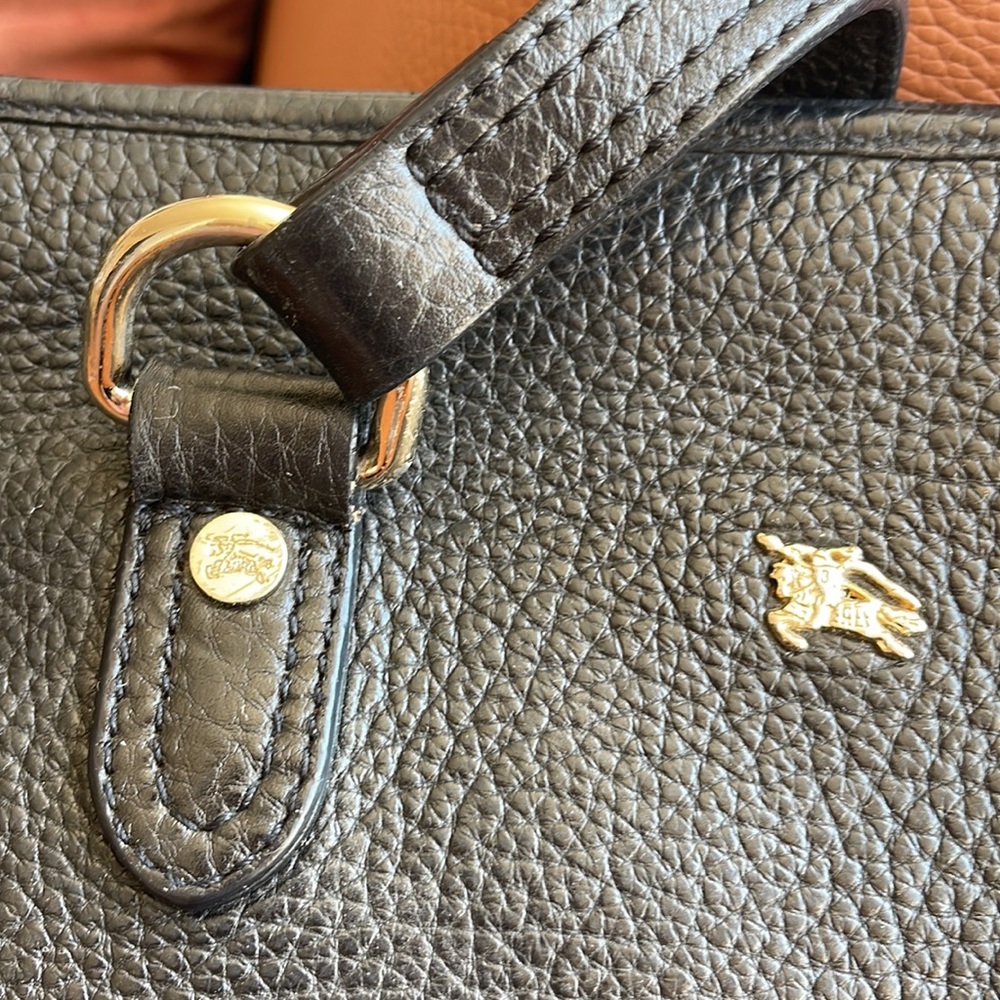 Burberry leather should bag - Picture 2 of 12